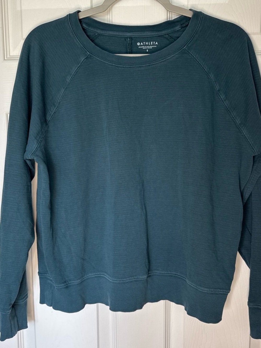 Athleta Women's Deep Teal Crewneck Pullover